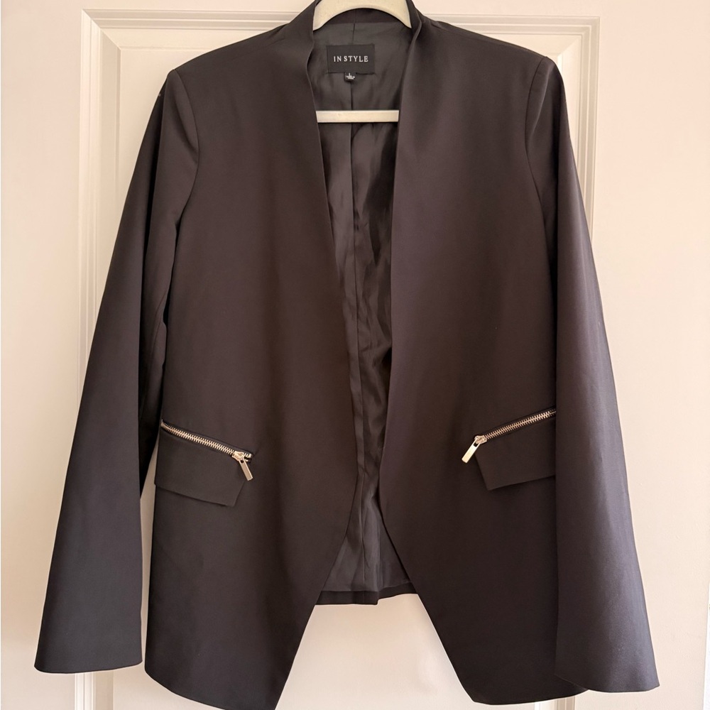 Nordstrom Black Women's Blazer with Zippered Pockets